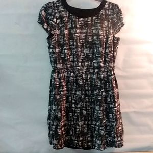 Kensie Black & White Printed Dress